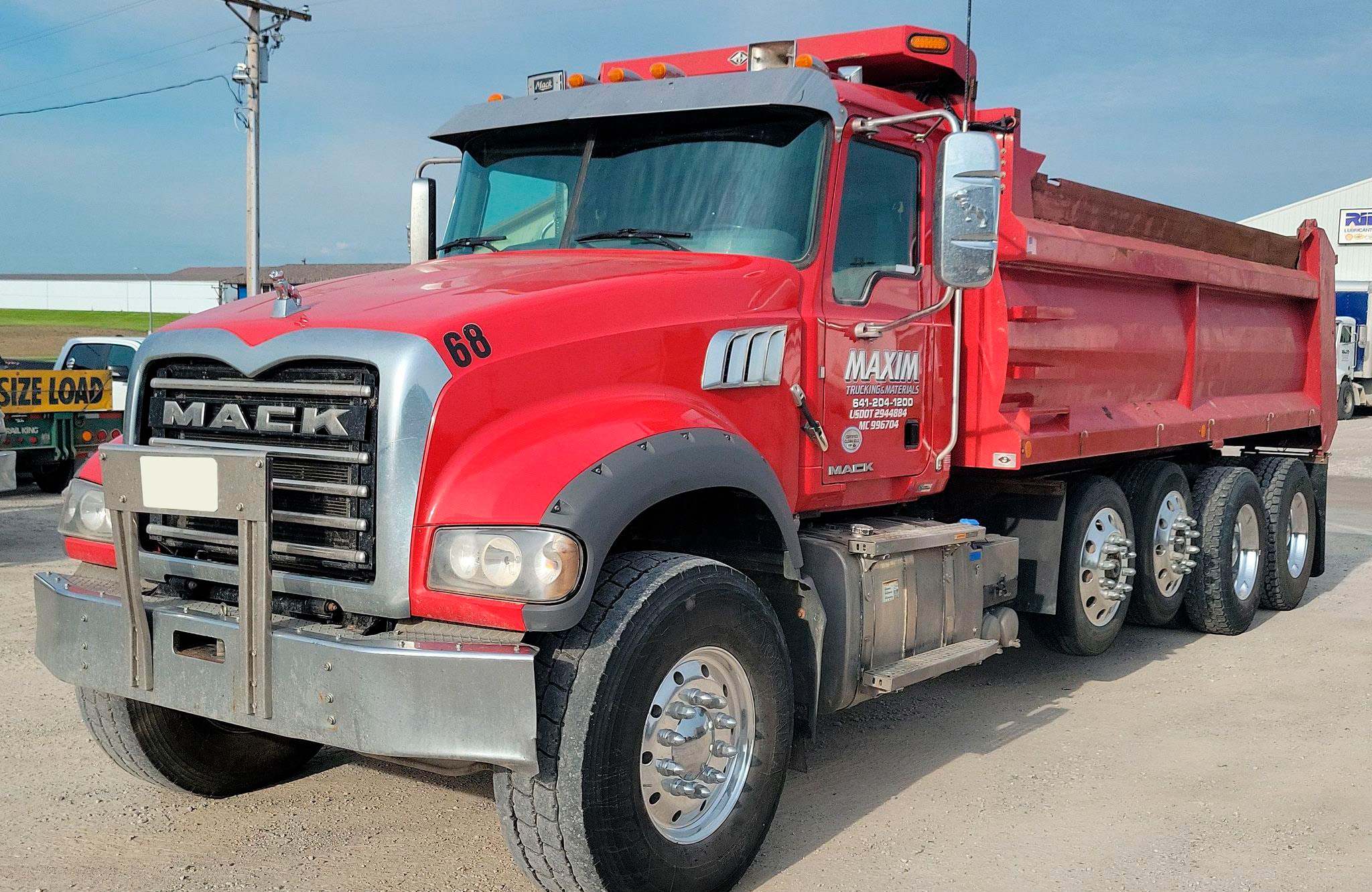 2018 Mack GU713